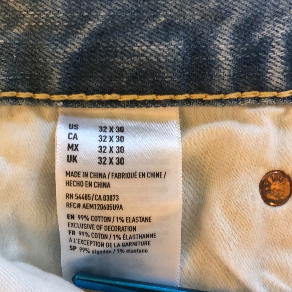 AEO Blue Jeans Skinny Distressed Size 32x30 - Picture 6 of 11